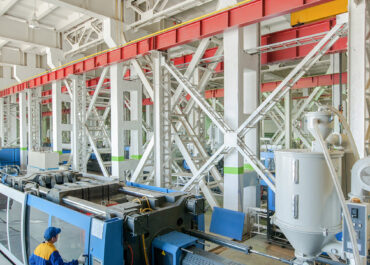 AGVs vs Traditional Material Handling: Why Automation is Leading the Way